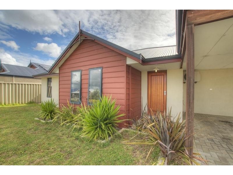 29 Kooljak Road, Broadwater WA 6280