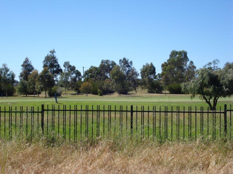 609 St Michaels Parkway, Dunsborough WA 6281