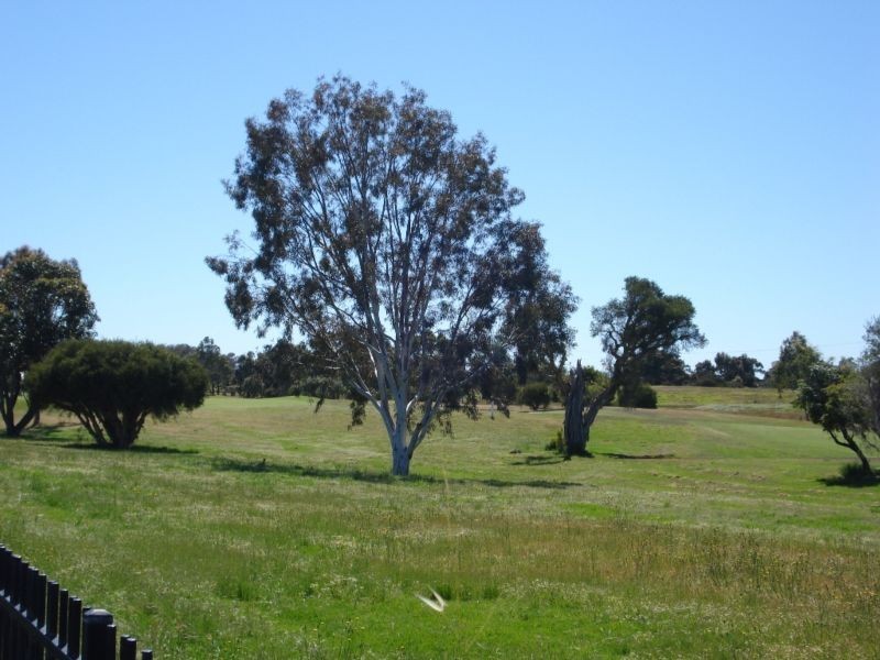 609 St Michaels Parkway, Dunsborough WA 6281