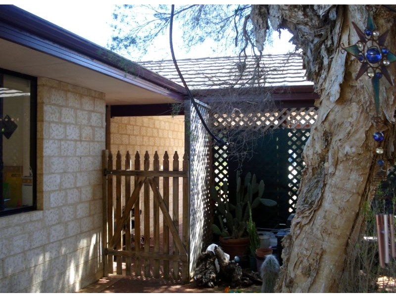 18 Amberley Loop, Dunsborough WA 6281