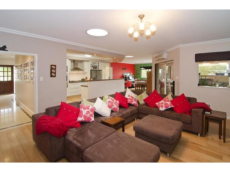 4 Edith Agnes Circle, West Busselton WA 6280