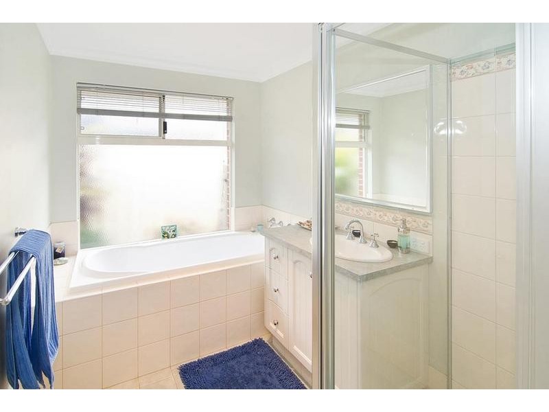 4 Edith Agnes Circle, West Busselton WA 6280
