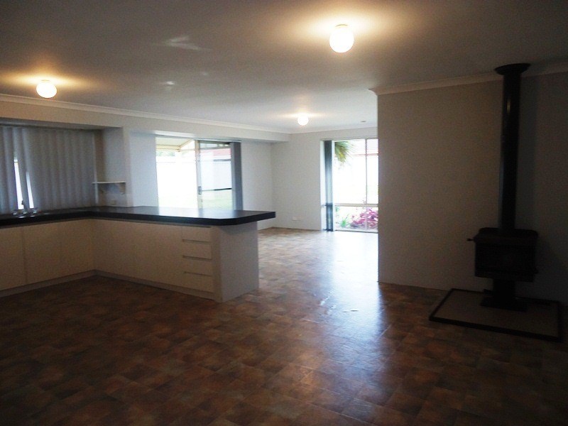 20 Dotterell Crescent, Geographe WA 6280