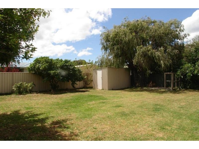 11 Derek Street, Busselton WA 6280