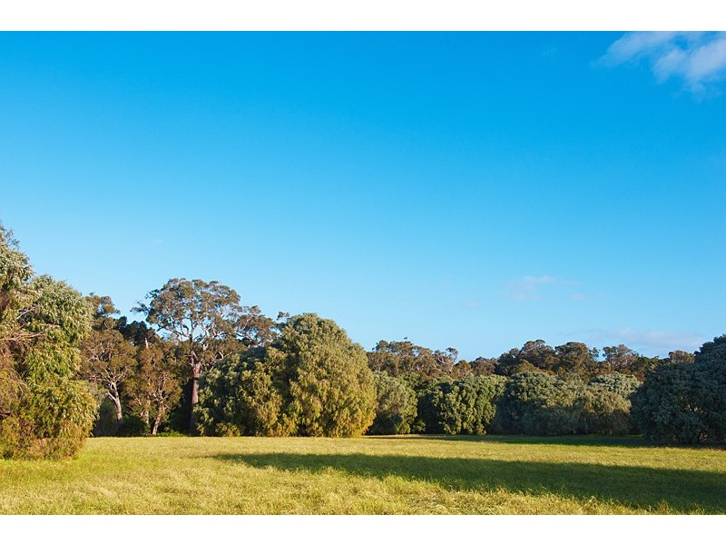 100 Hoey Road, Bramley WA 6285