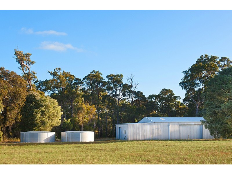 100 Hoey Road, Bramley WA 6285
