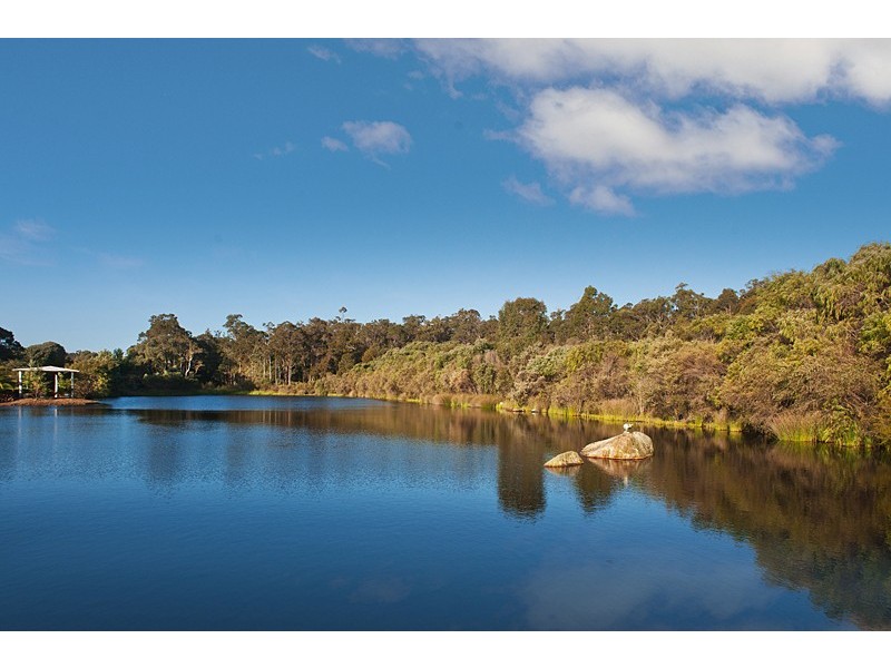 100 Hoey Road, Bramley WA 6285