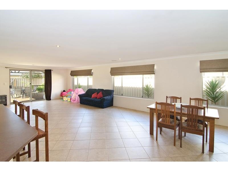 8 Musk Close, Broadwater WA 6280