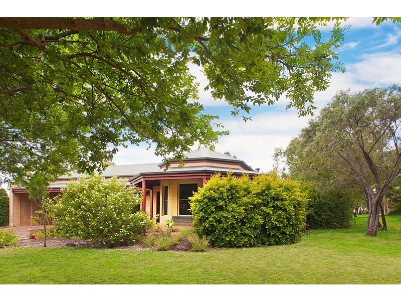 2 East Willmott Avenue, Margaret River WA 6285