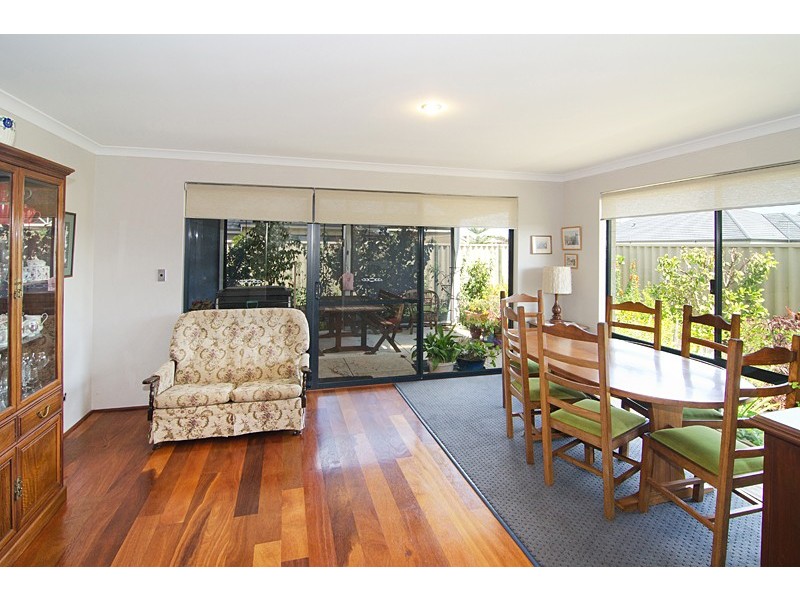 8 Beachfields Drive, Broadwater WA 6280