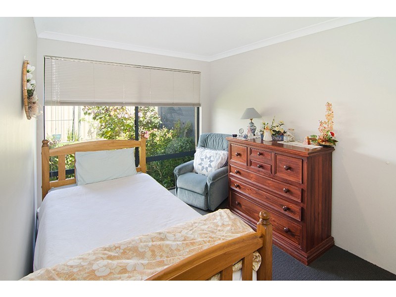 8 Beachfields Drive, Broadwater WA 6280
