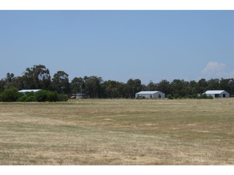 212 Ruabon Road, Ruabon WA 6280