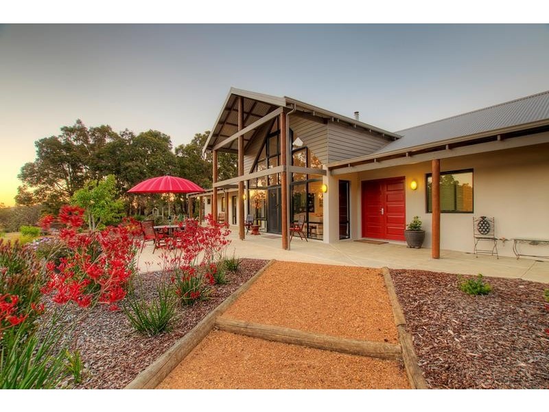 49 Nukklgup Loop, Yallingup WA 6282