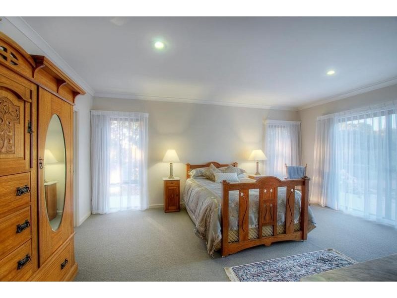 49 Nukklgup Loop, Yallingup WA 6282