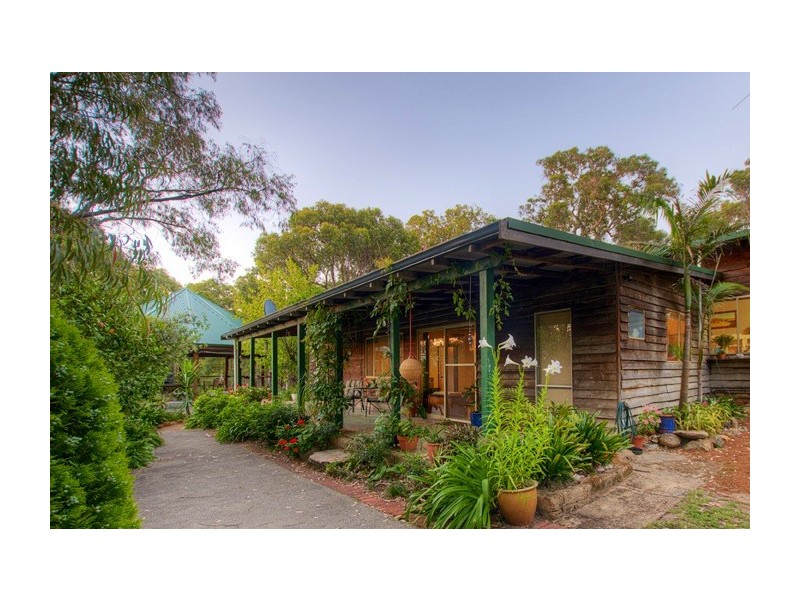 7 Corymbia Close, Yallingup WA 6282