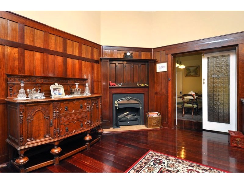 131 Stirling Street, Bunbury WA 6230