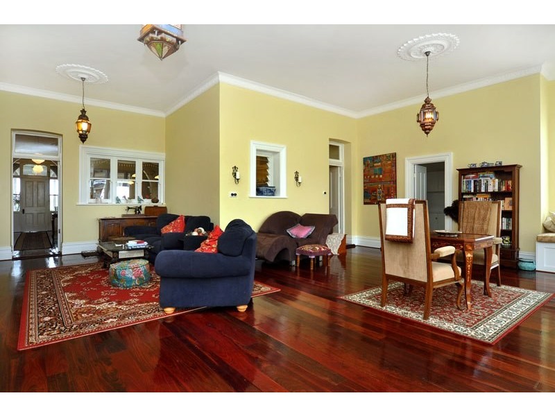 131 Stirling Street, Bunbury WA 6230