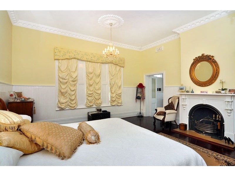 131 Stirling Street, Bunbury WA 6230