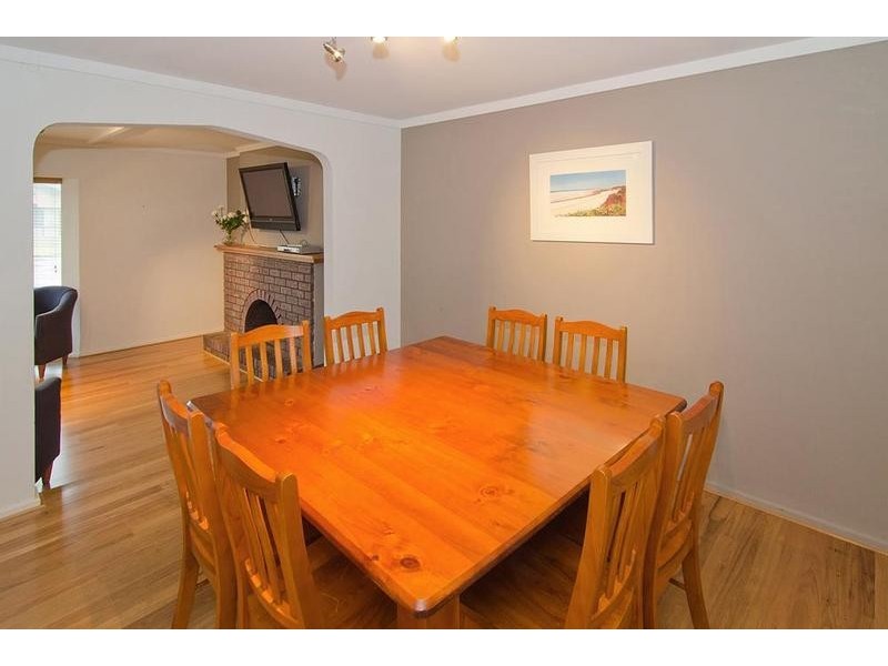 6 Phyllis Street, Busselton WA 6280