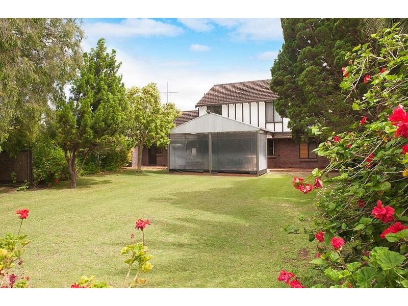 6 Phyllis Street, Busselton WA 6280