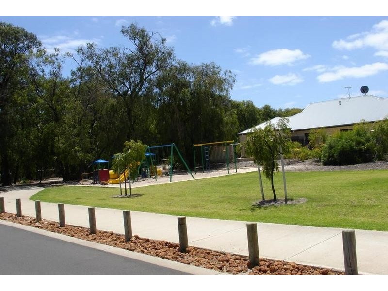 3 Macquarie Pass, Busselton WA 6280