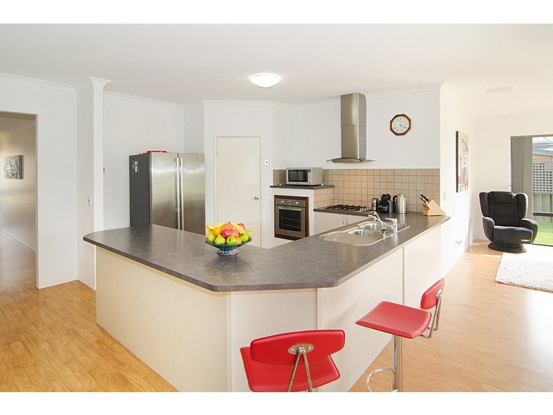 24 Sandalford Court, Dunsborough WA 6281