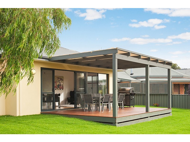 24 Sandalford Court, Dunsborough WA 6281