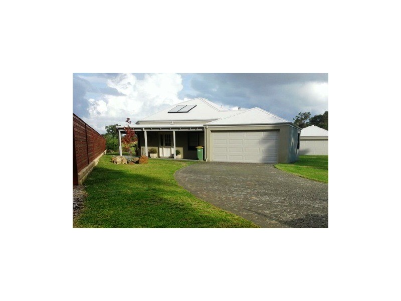 39 Honeysuckle Glen, Cowaramup WA 6284