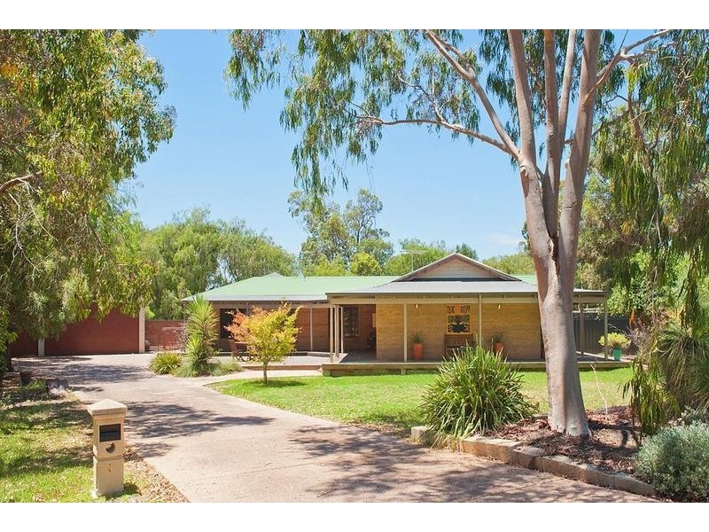 9 Redwood Close, West Busselton WA 6280