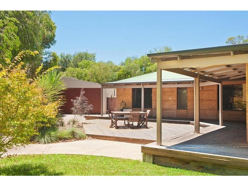 9 Redwood Close, West Busselton WA 6280