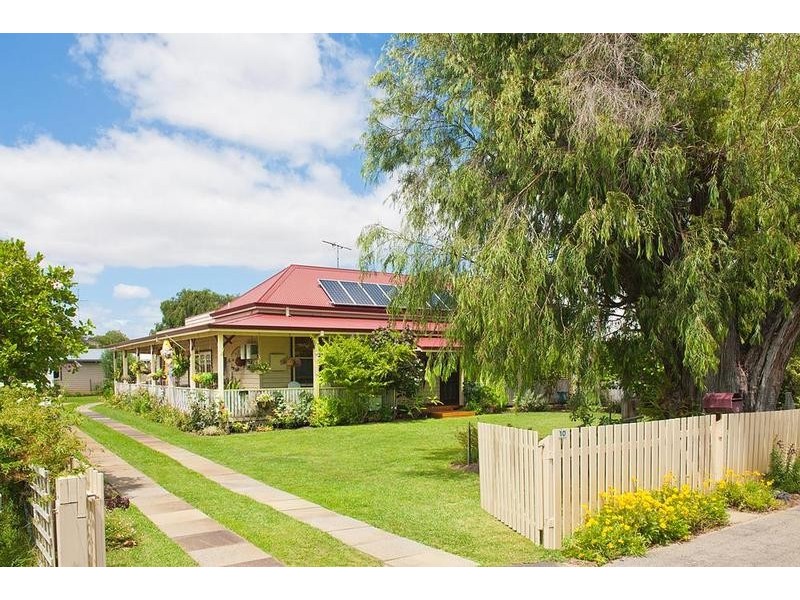 10 Adelaide Street, Busselton WA 6280