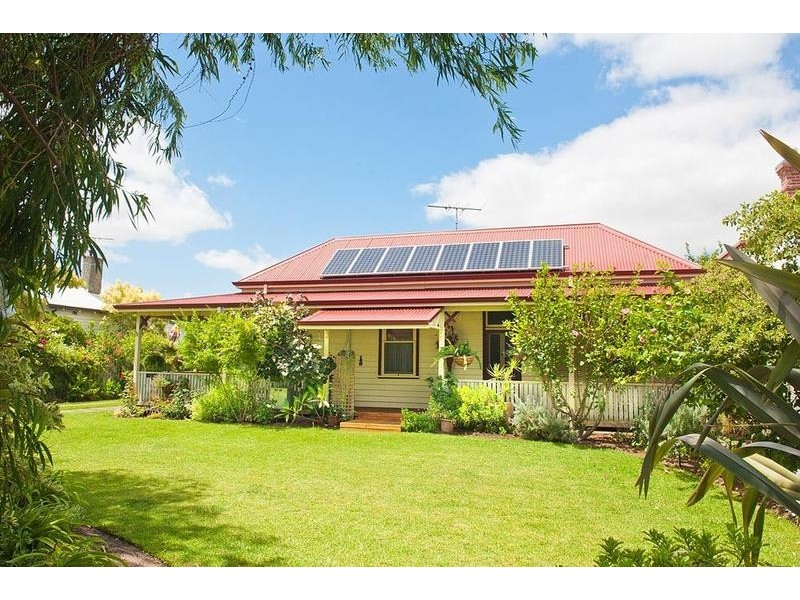 10 Adelaide Street, Busselton WA 6280