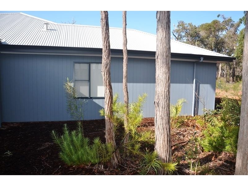 9 Wandoo Place, Cowaramup WA 6284