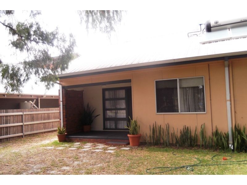 2/34 Thomas Street, Busselton WA 6280