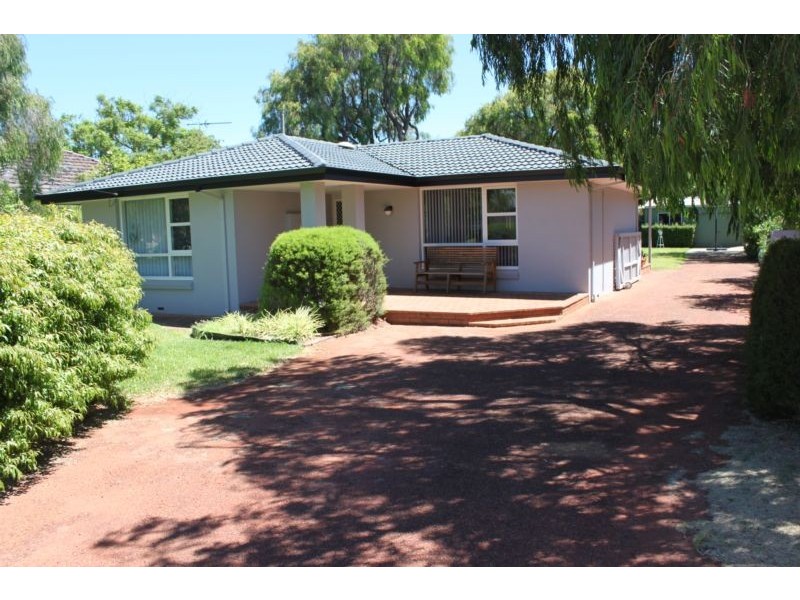 13 Reynolds Street, Busselton WA 6280