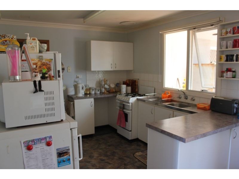 13 Reynolds Street, Busselton WA 6280