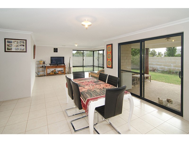 21 Oakmont Crescent, Dunsborough WA 6281