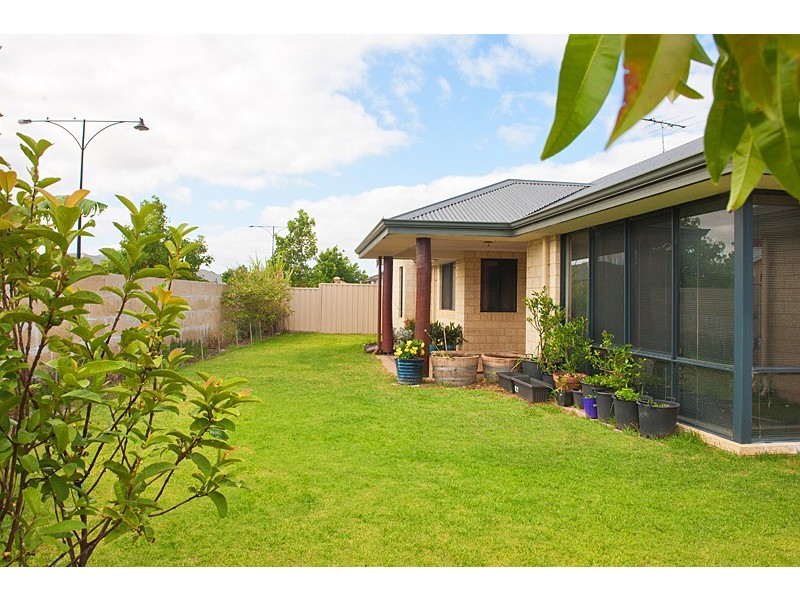 21 Oakmont Crescent, Dunsborough WA 6281