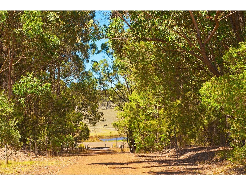 745 Osmington Road, Bramley WA 6285