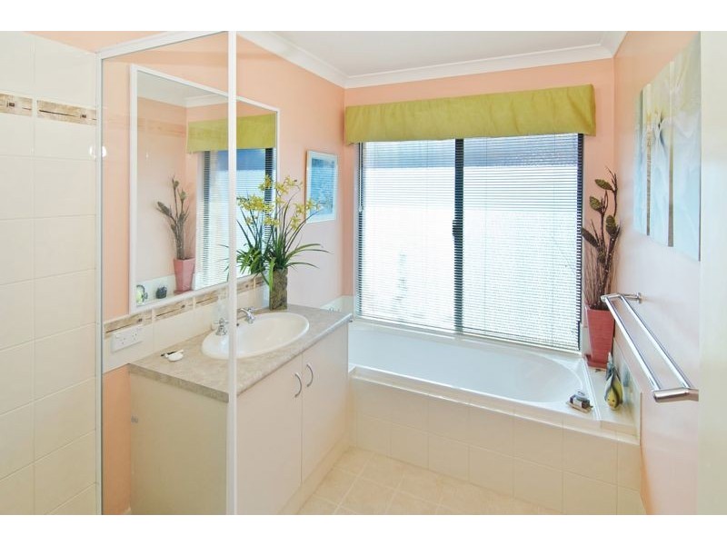 6 Swift Close, Broadwater WA 6280