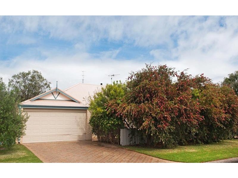 20 Alan Street, Abbey WA 6280