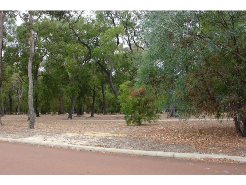 14 Tip Dray Terrace, West Busselton WA 6280