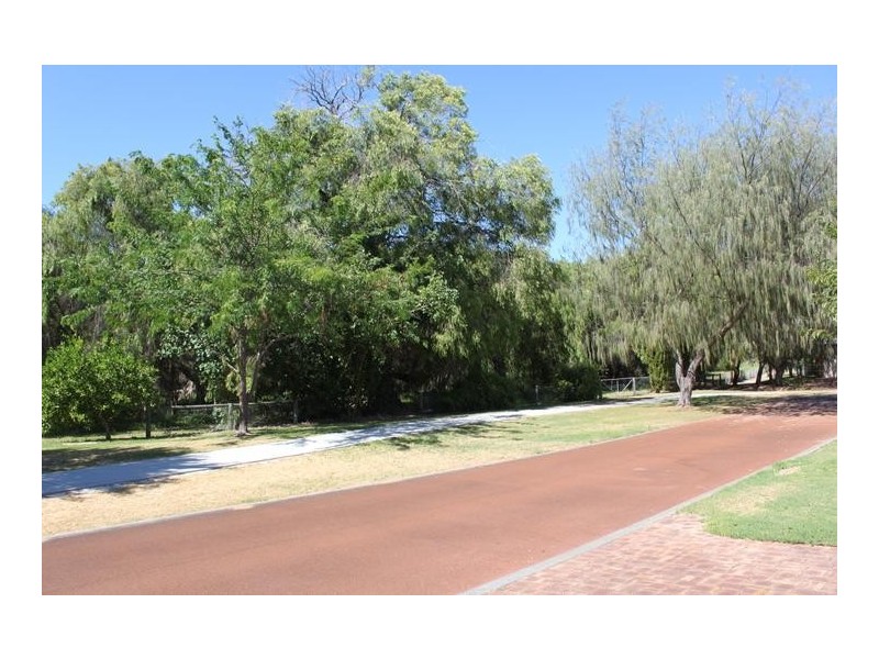 21 Lorikeet Loop, Broadwater WA 6280