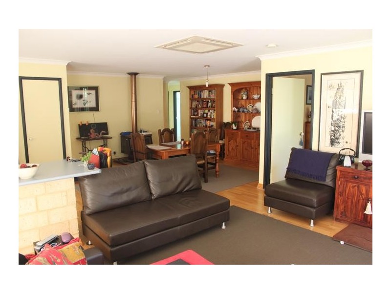 21 Lorikeet Loop, Broadwater WA 6280
