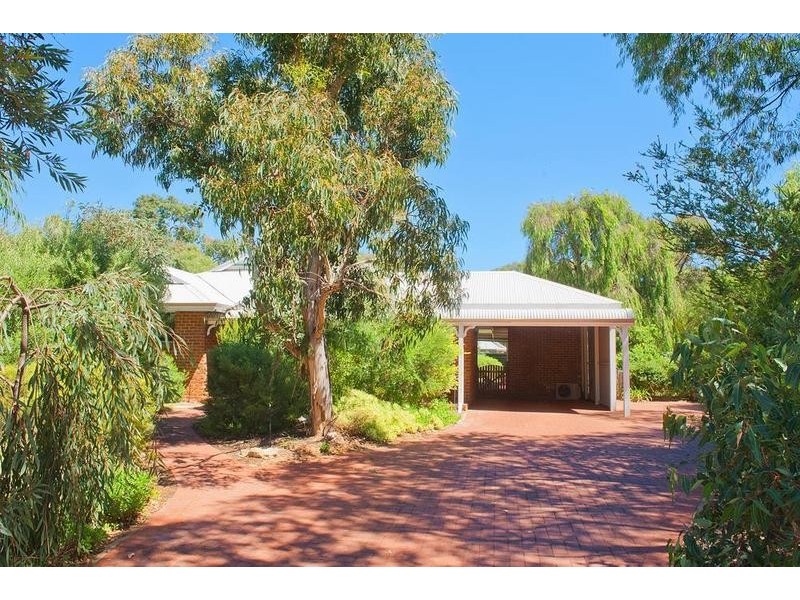 15 Kalgaritch Avenue, West Busselton WA 6280