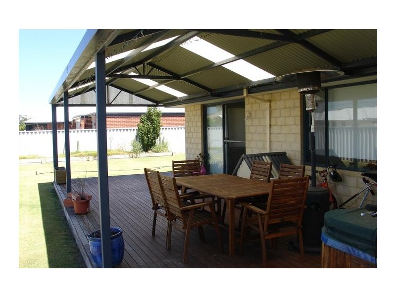 5 Callitris Crescent, Broadwater WA 6280