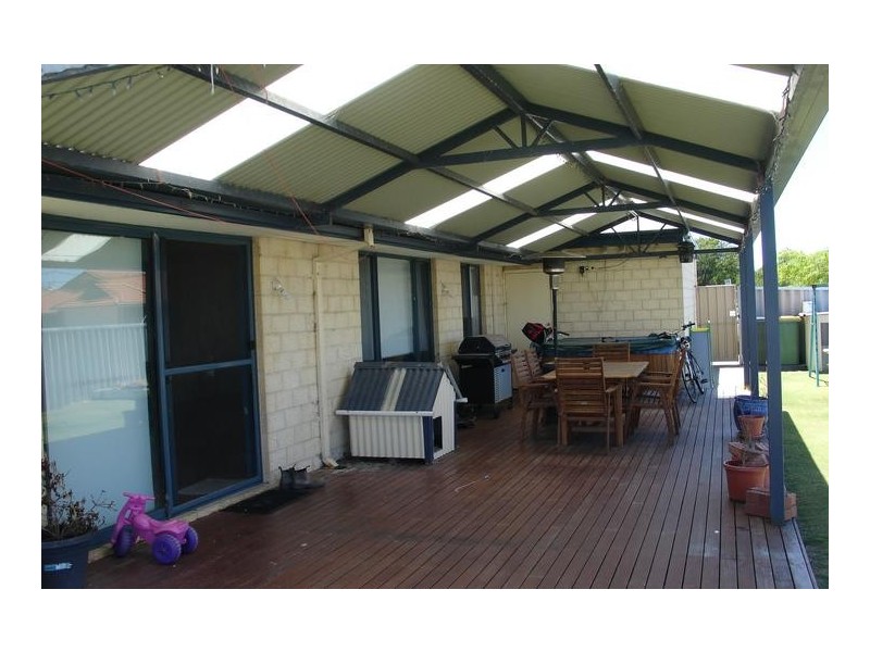 5 Callitris Crescent, Broadwater WA 6280