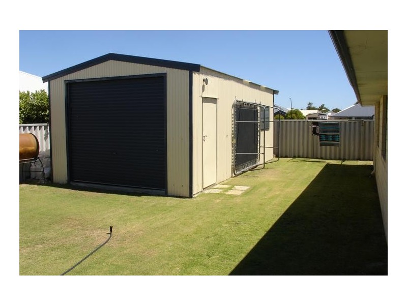 5 Callitris Crescent, Broadwater WA 6280