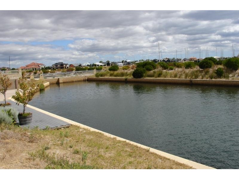 10 Anchor View, Geographe WA 6280