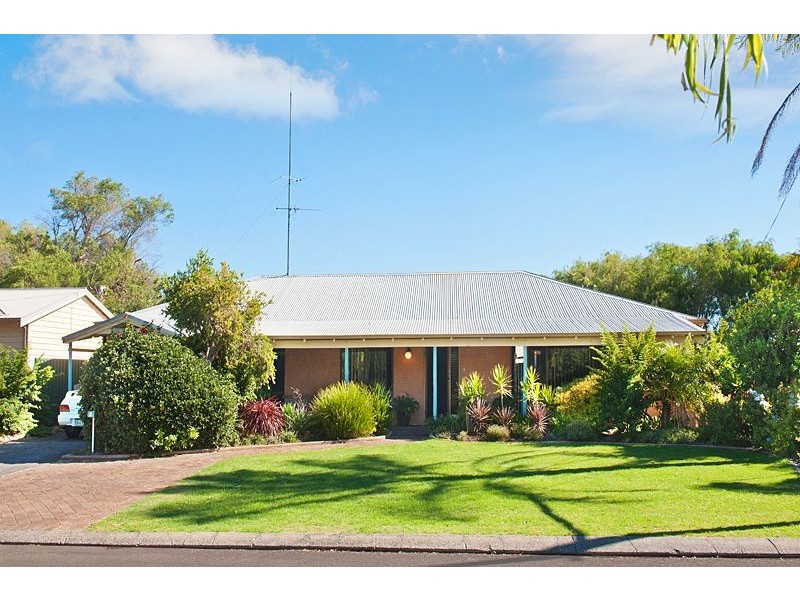 8 Pelican Place, Dunsborough WA 6281